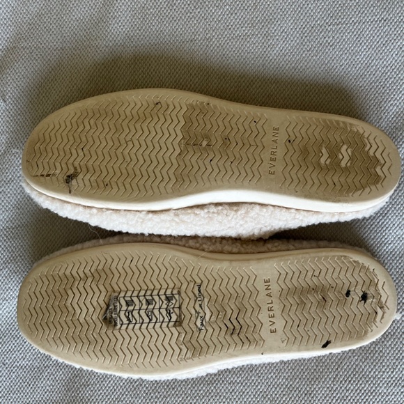Everlane ReNew Teddy Slippers - Picture 4 of 4